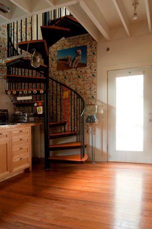 Travis Heights Treehouse #6