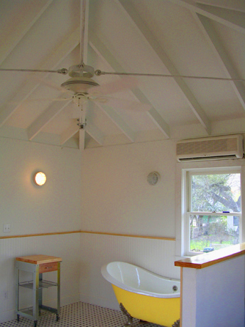 Travis Heights Treehouse #8